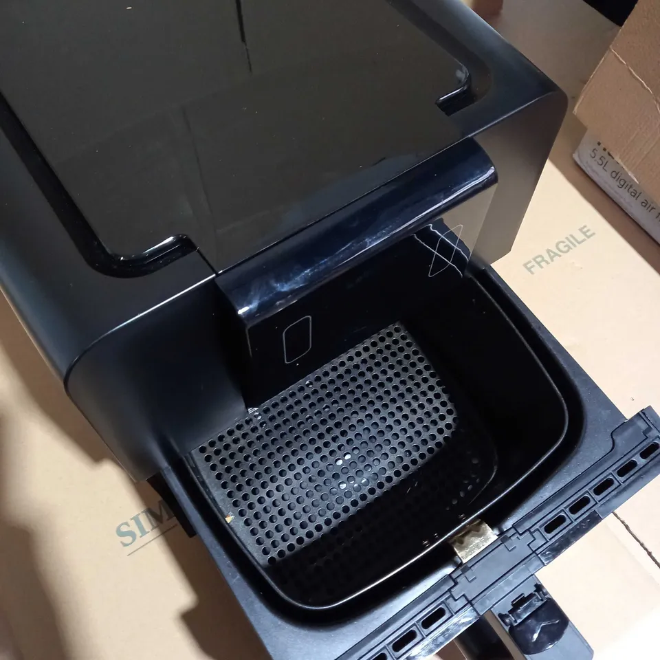 BREVILLE HALO AIR FRYER 