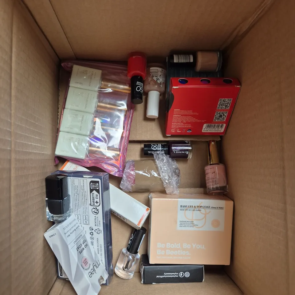 APPROXIMATELY 20 BOTTLES OF NAIL VARNISH TO INCLUDE DISNEY PRINCESS, MYLEE AND RIMMEL