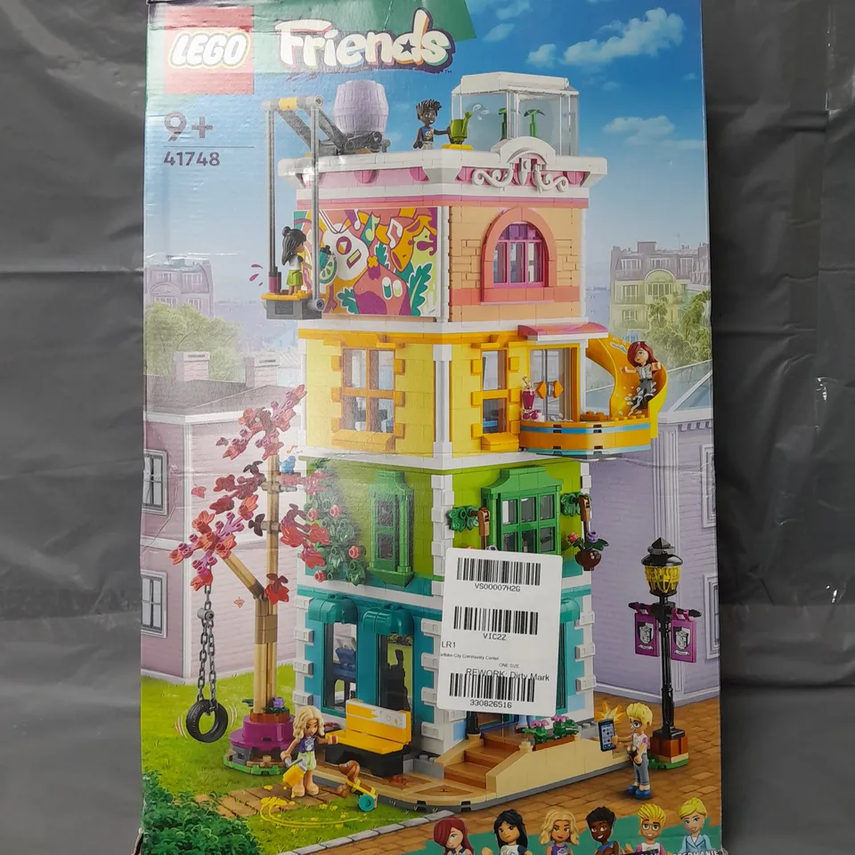 LEGO FRIENDS HEARTLAKE CITY COMMUNITY CENTRE 41748 RRP £129.99