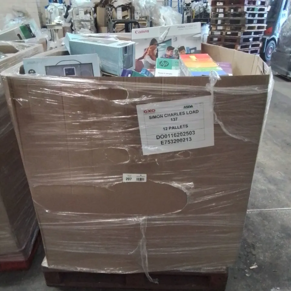 PALLET CONTAINING VARIOUS ASSORTED BOXED ELECTRONIC ITEMS TO INCLUDE: SEVERAL PRINTERS, FIRE HD 8 TABLET, CHARGERS, HEADPHONES, ALARM CLOCKS, SPEAKERS ETC.