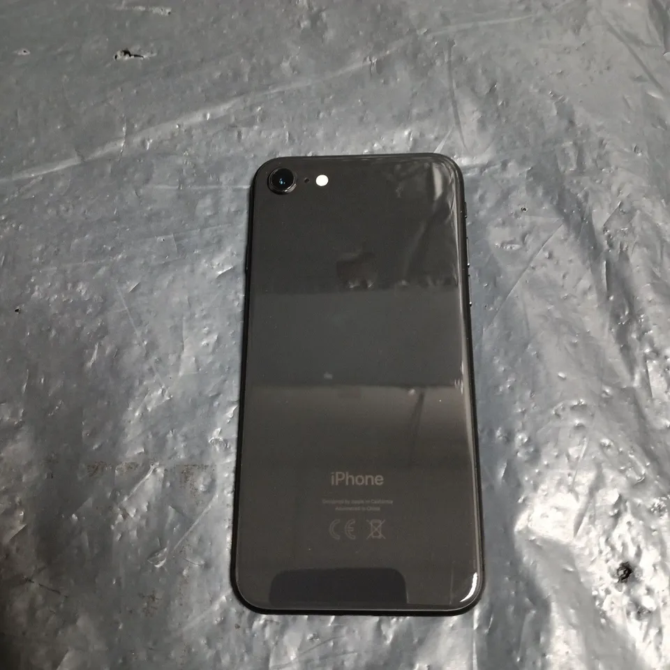 APPLE IPHONE 8 BLACK