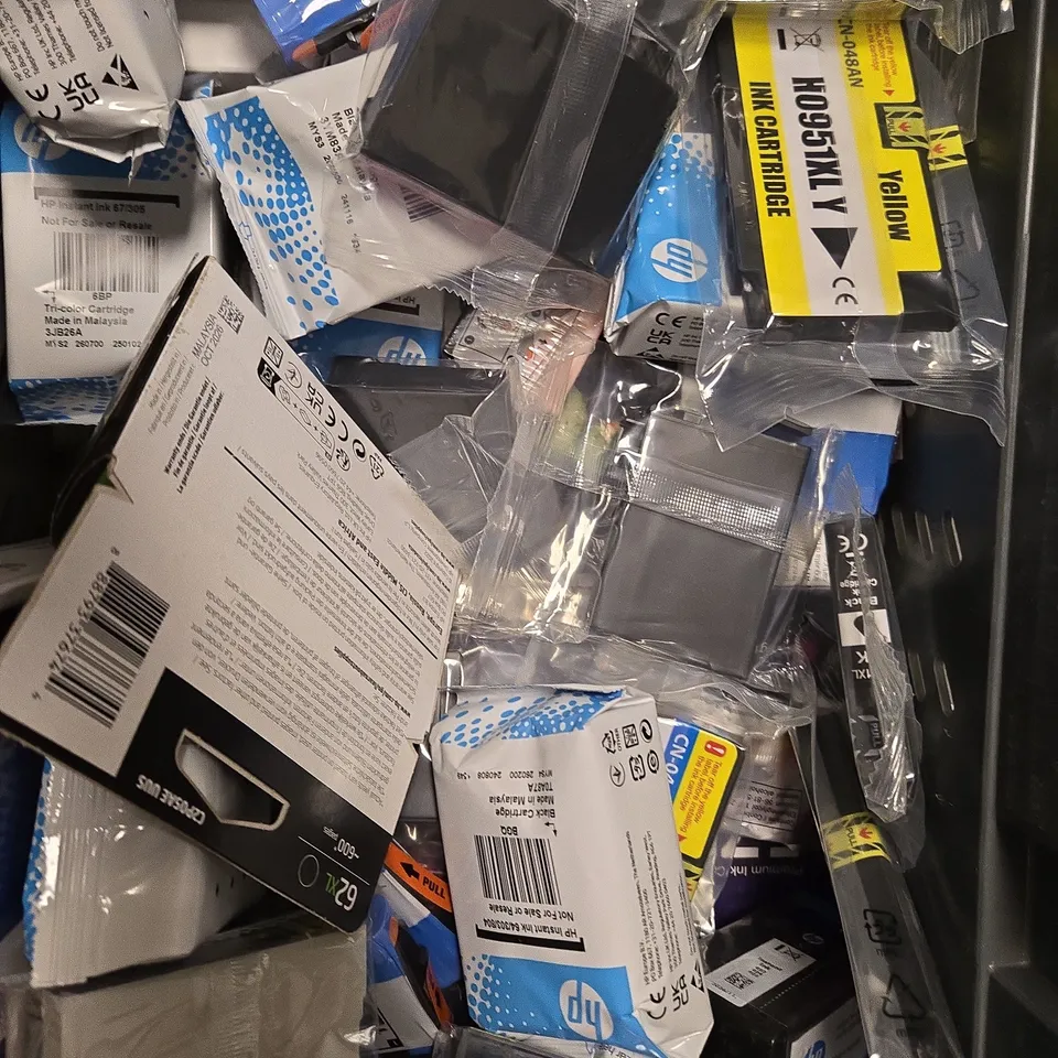 APPROX 20 ASSORTED PINTER INK CARTRIDGES TO INCLUDE HP, CANON, G&G, ETC 