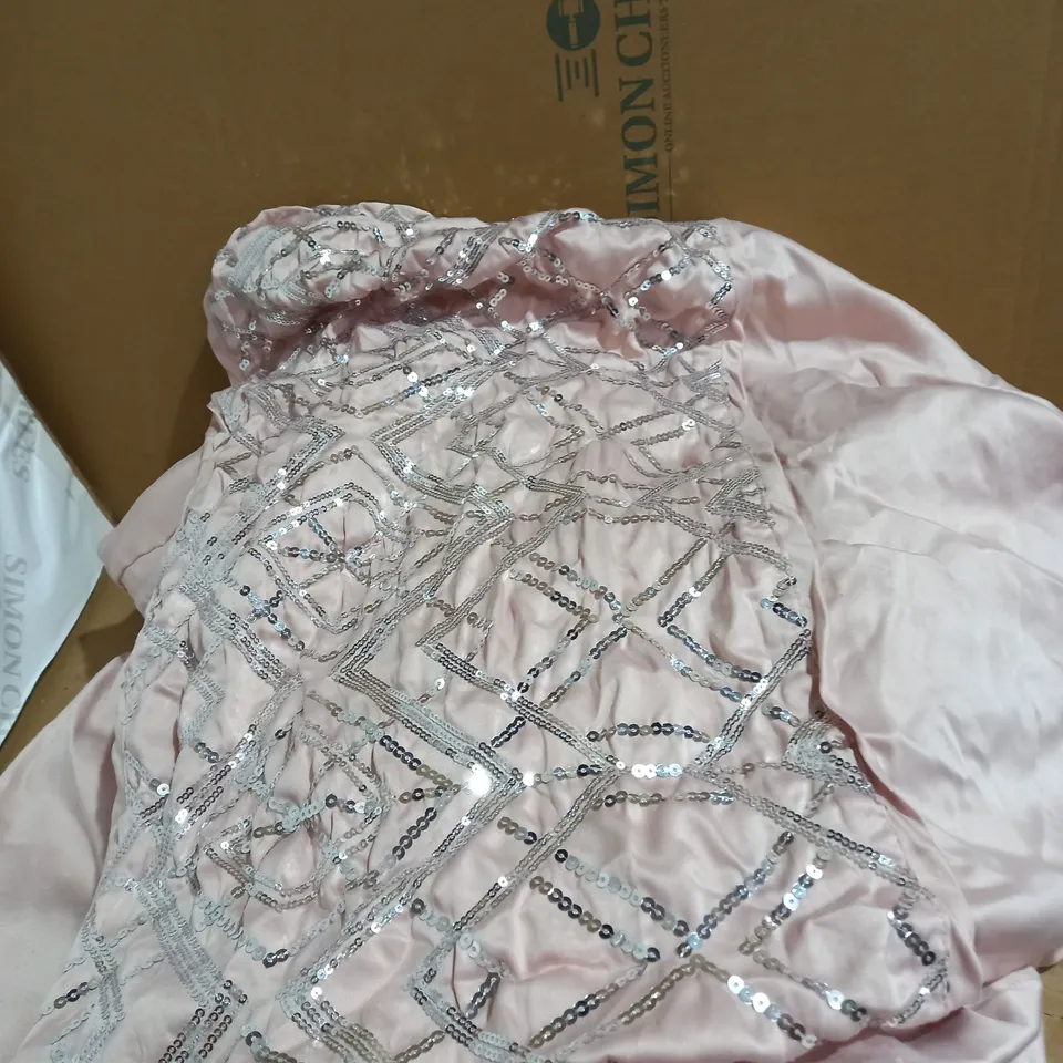 JM BY JULIEN MACDONALD DECO STYLE SEQUIN BEDDING 6 PIECE SET - PINK - KING SIZE