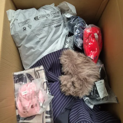 A BOX OF APROXIMATELY 25 MIX CLOTHING