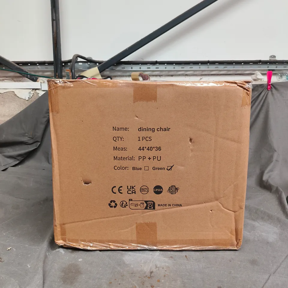 GREEN KIDS DINING CHAIR BOXED