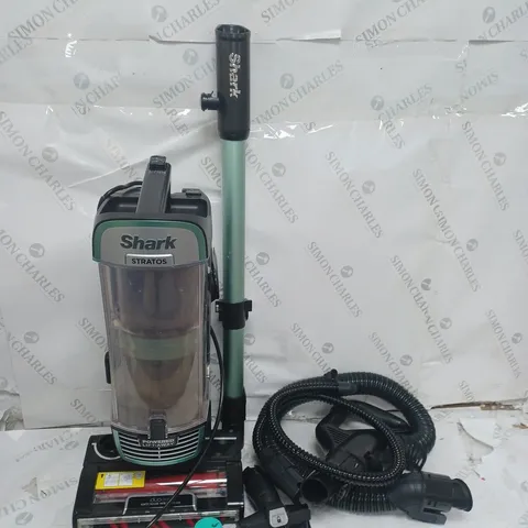 SHARK STRATOS UPRIGHT VACUUM CLEANER WITH PET-TOOL & CAR KIT NZ860UK