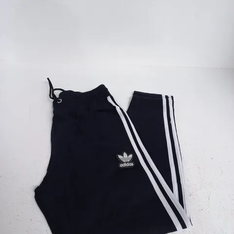 ADIDAS ORIGINAL TRACK PANTS –SIZE M