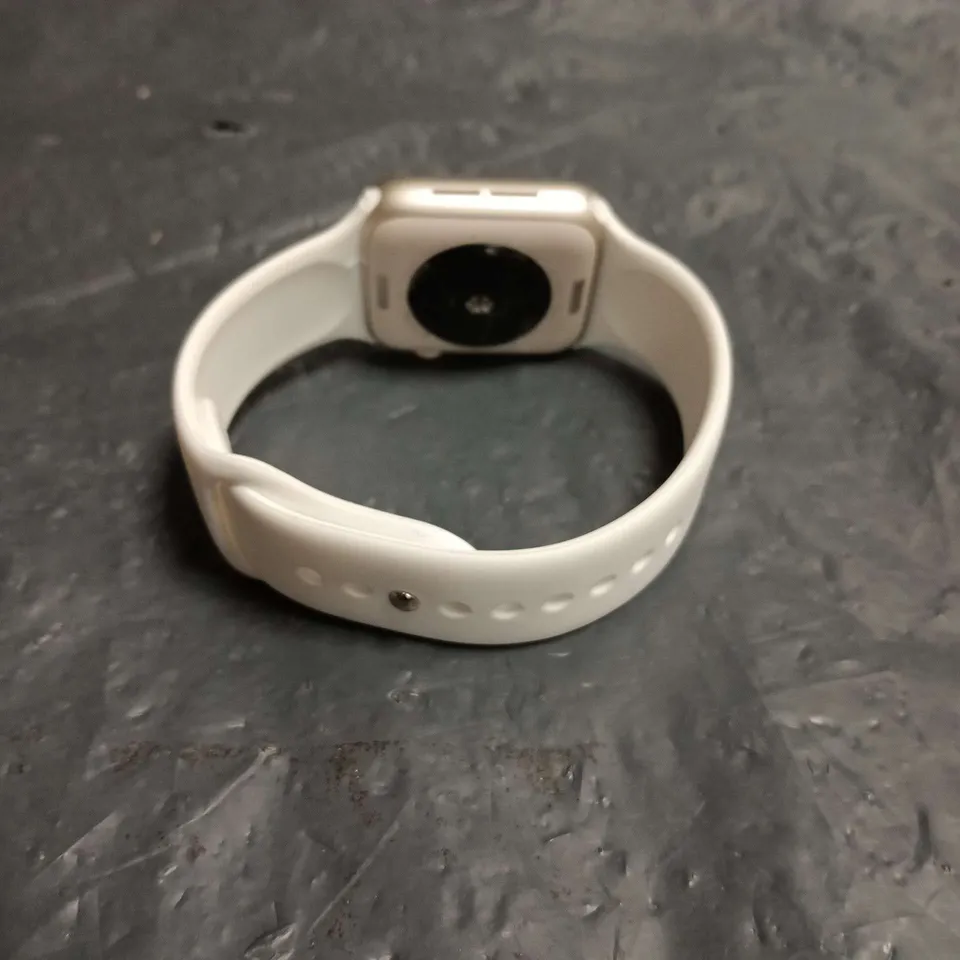 APPLE SMART WATCH SE, WHITE. UNBOXED