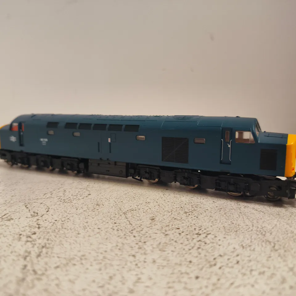 UNBRANDED BRITISH RAIL CLASS 40 DIESEL LOCOMOTIVE MODEL