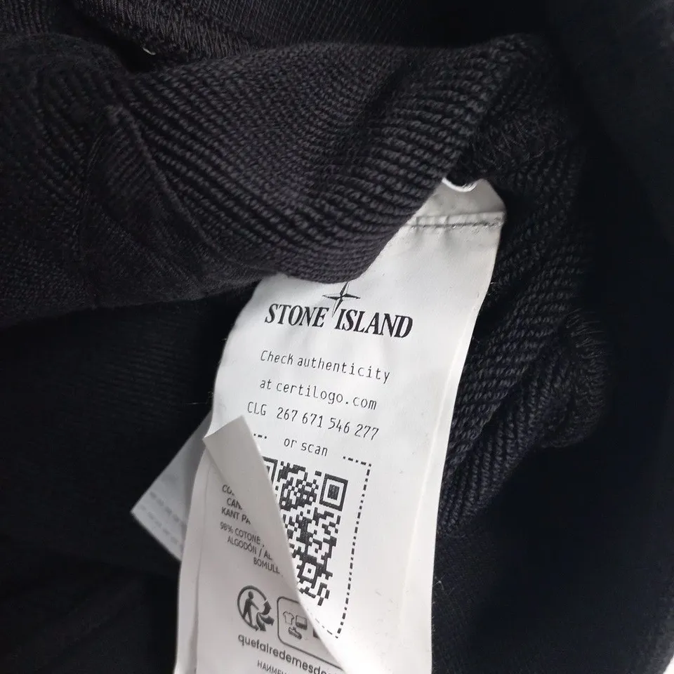 STONE ISLAND BLACK HOODIE - LARGE 