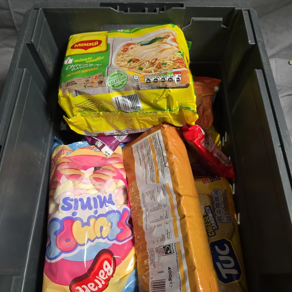 APPROXIMATELY 10 ASSORTED FOOD PRODUCTS TO INCLUDE FLUMPS, TUC BISCUITS, INSTANT NOODLES ETC 
