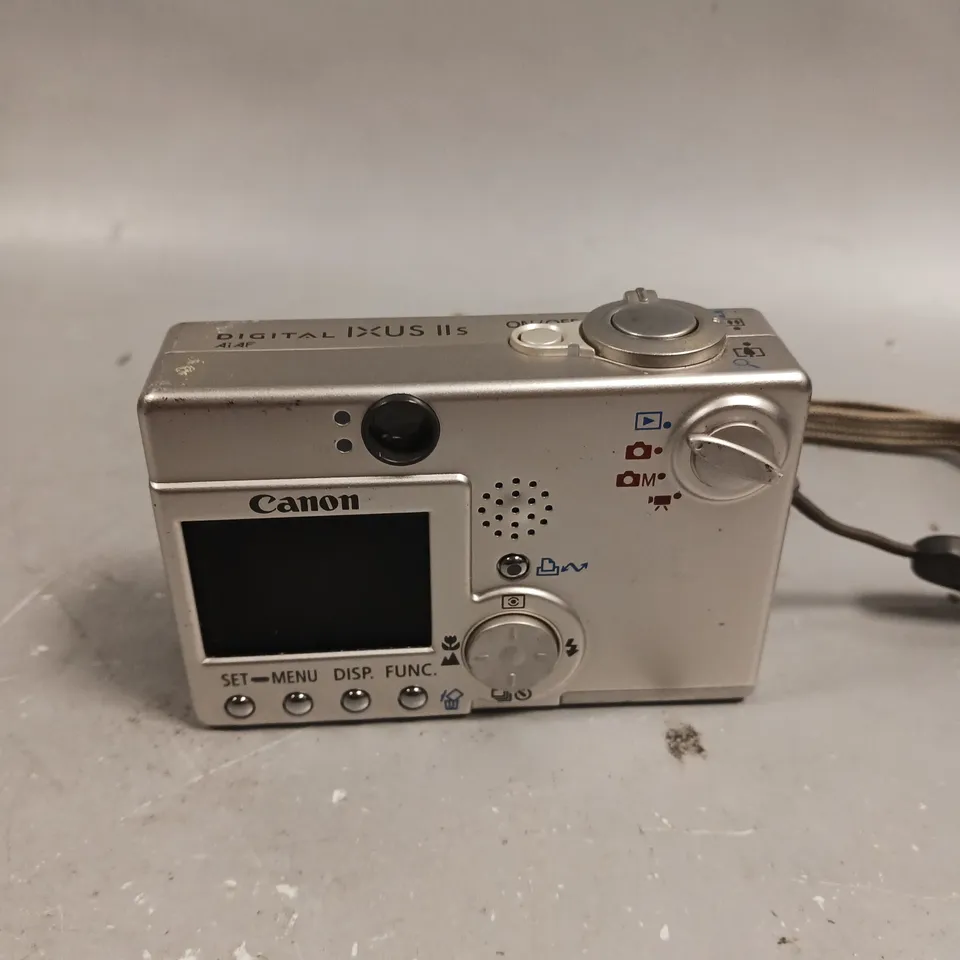 CANON IXUS II S DIGITAL CAMERA 