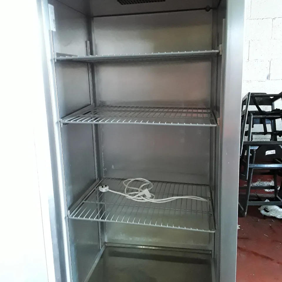 GRAM K 625 NMRHHA UPRIGHT FRIDGE