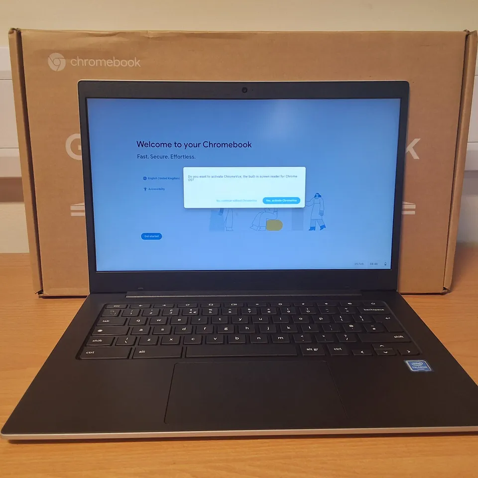 BOXED SAMSUNG GALAXY CHROMEBOOK GO INTEL CELERON LAPTOP IN SILVER - 340XDA-KS2