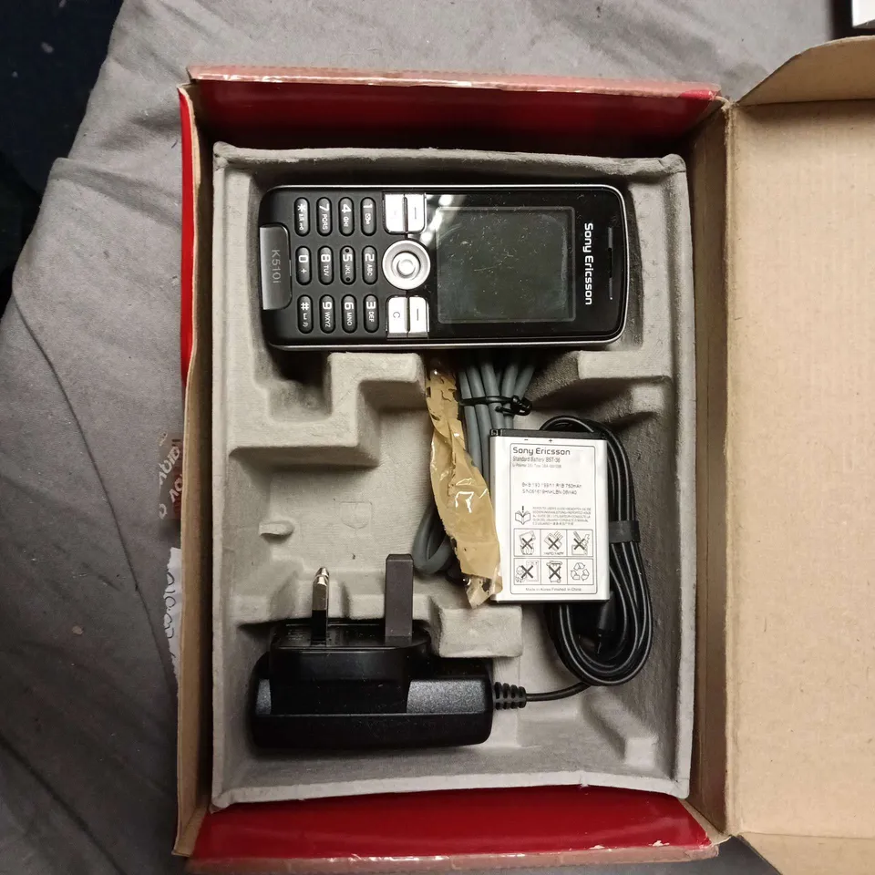SONY ERICSSON K510I MOBILE PHONE WITH CHARGER – VODAFONE BOXED
