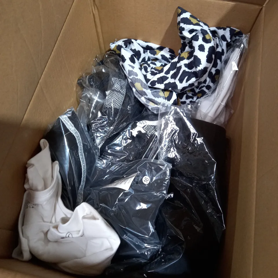 BOX OF APPROXIMATELY 15 ASSORTED ITEMS TO INCLUDE T-SHIRTS, TOPS, DRESS IN VARIOUS STYLES & SIZES