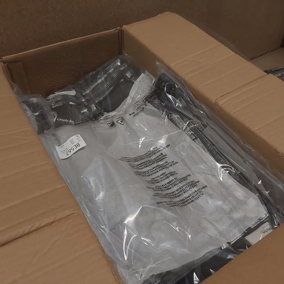 BOX CONTAINING APPROXIMATELY 13x BRAND NEW SIMPLY BE DENIM SHINY WIDE LEG JEANS - SIZE 18R