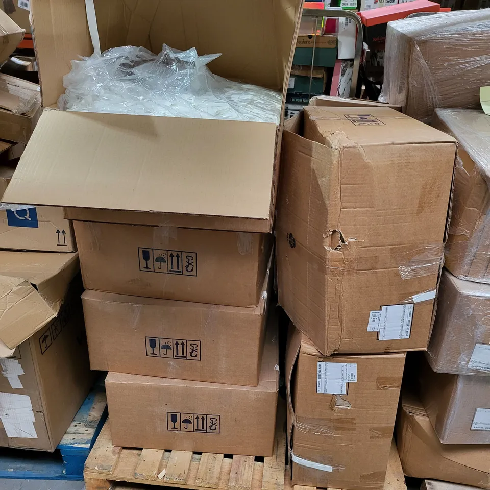 PALLET OF APPROXIMATELY 10 BOXES OF 20MM WHITE ELASTIC PLAIN DRESS/CLOTHING MAKING CORD