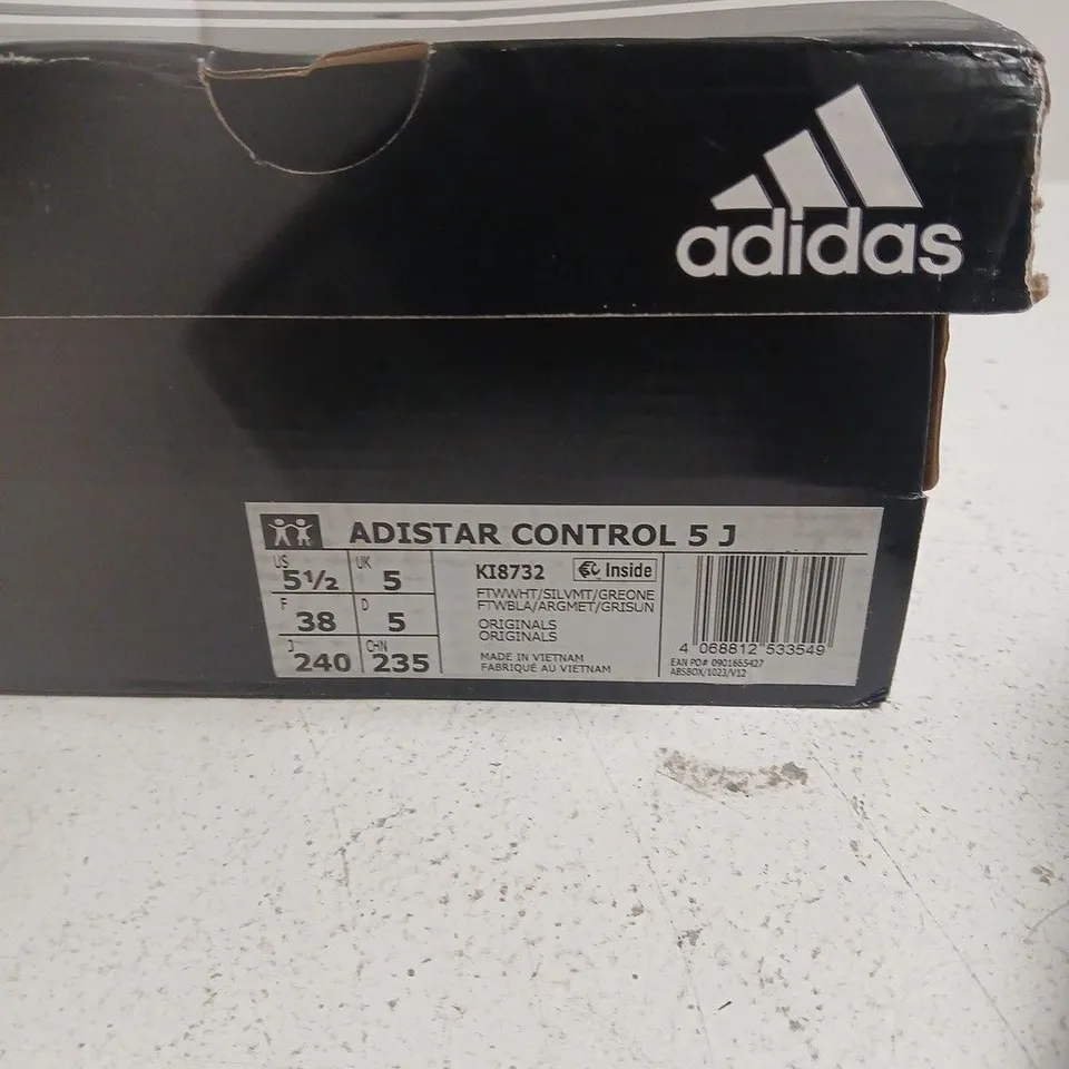 ADIDAS ADISTAR CONTROL 5J RUNNING SHOES – WHITE/GREY, UK 5