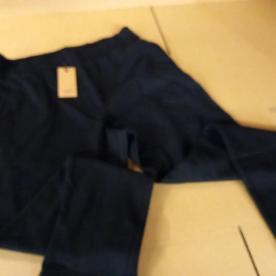 HUSH CORLINE TAPERED JOGGERS IN BLACK - 12