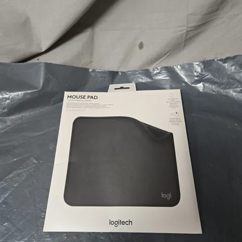 LOGITECH MOUSE PAD THE STUDIO SERIES 23 X 20CM
