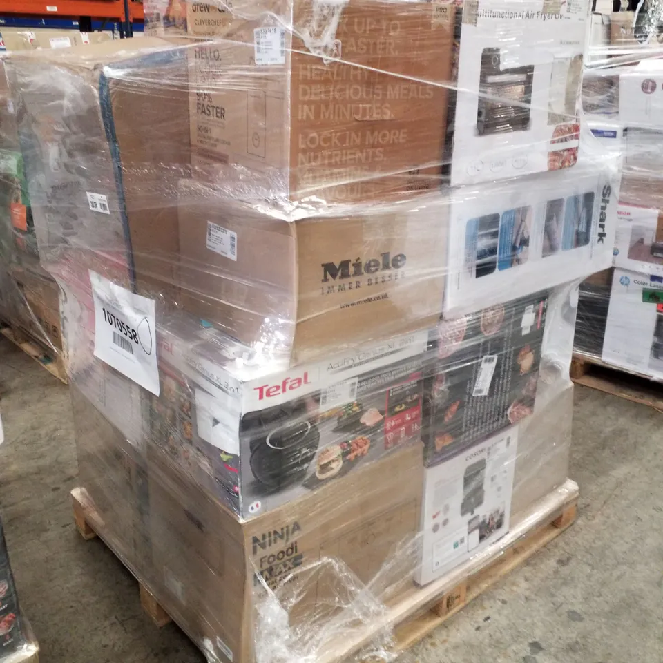 PALLET OF APPROXIMATELY 23 UNPROCESSED RAW RETURN HOUSEHOLD AND ELECTRICAL GOODS TO INCLUDE;