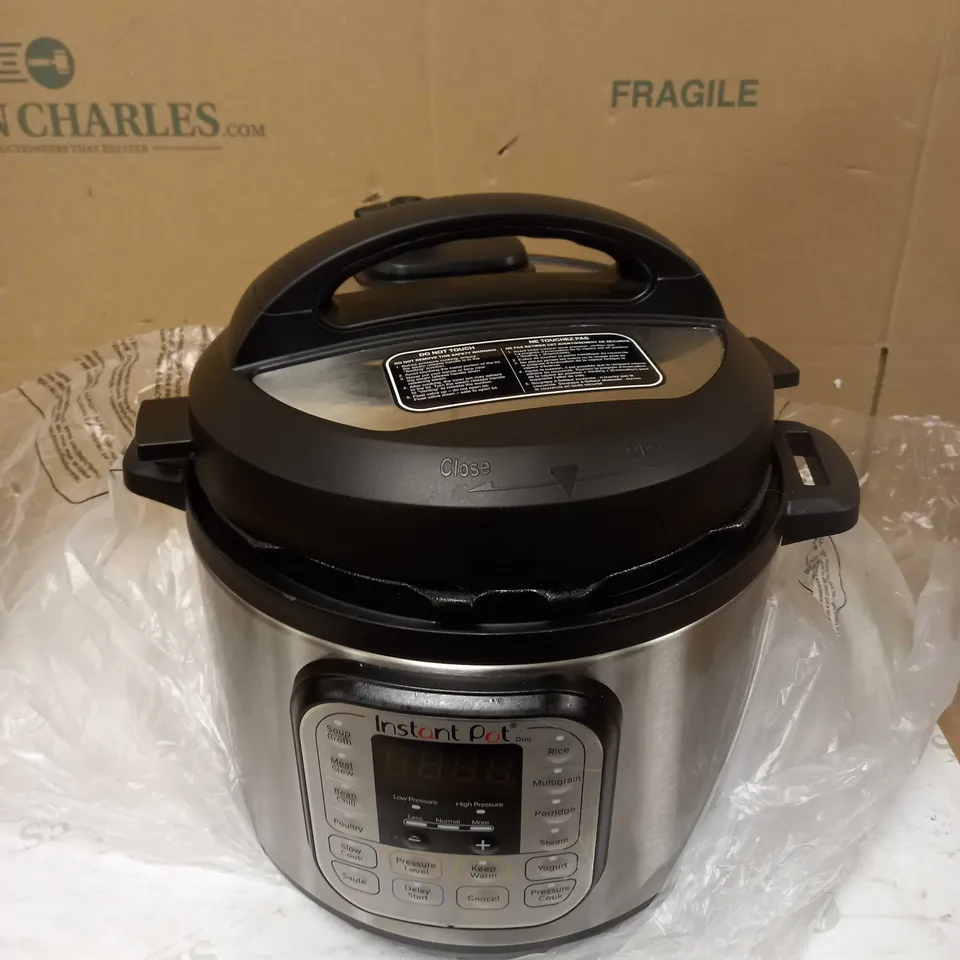 INSTANT POT DUO SMART PRESSURE COOKER