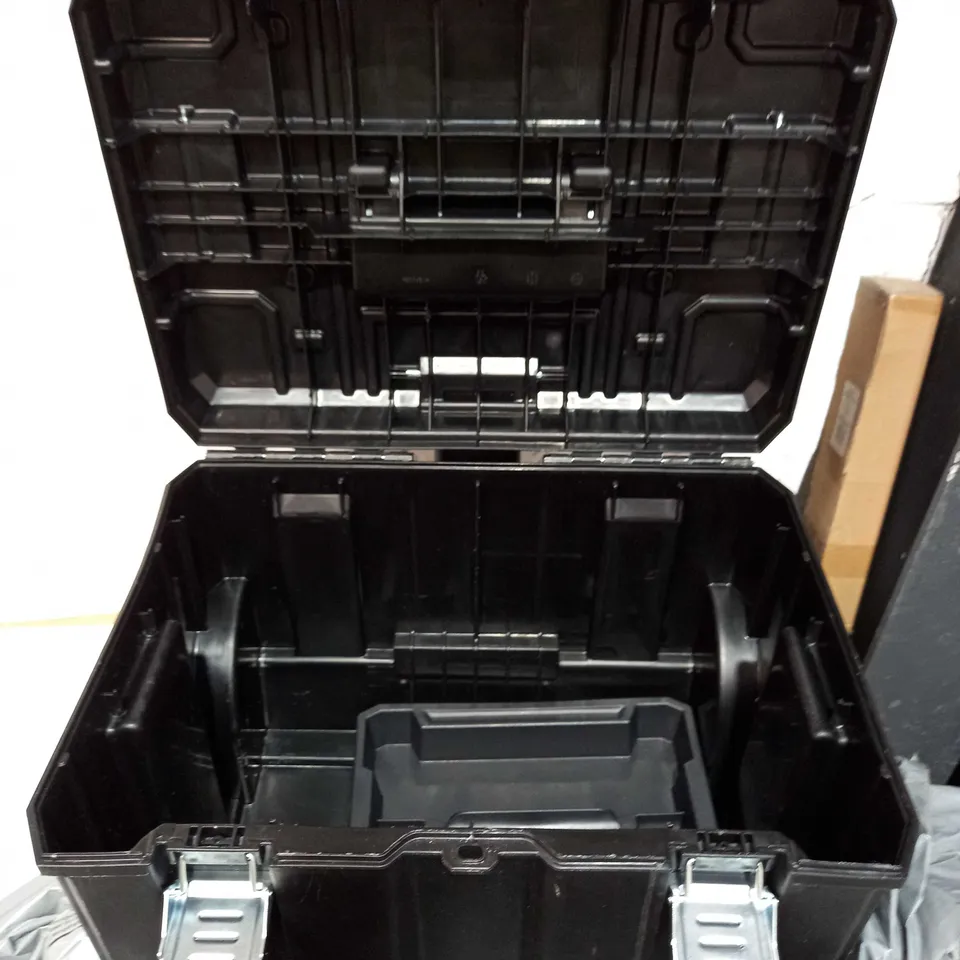 TSTAK™ 2.0 MOBILE STORAGE BOX