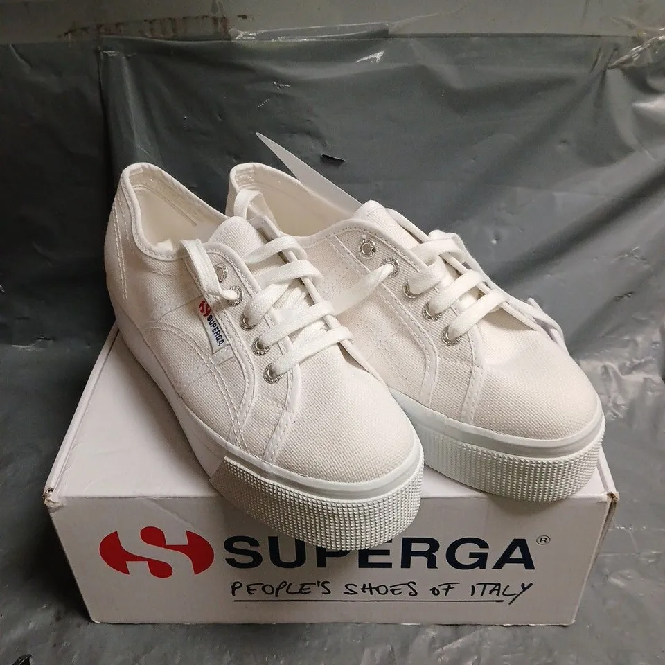 BOXED PAIR OF SUPERGA LINEA UP AND DOWN TRAINERS - 5