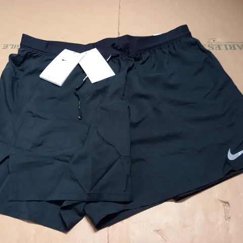 NIKE DRI-FIT BLACK SHORTS - L