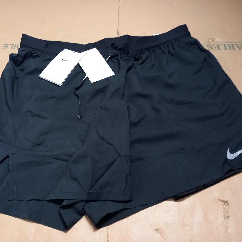 NIKE DRI-FIT BLACK SHORTS - L