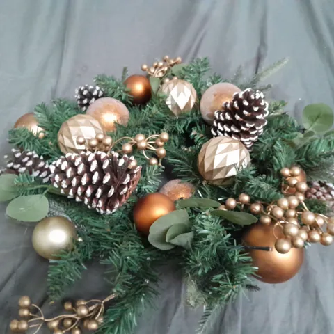 BOXED COPPER AND GOLD PRE-LIT FESTIVE WREATH