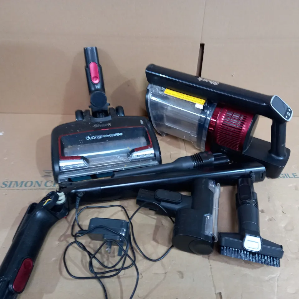SHARK CORDLESS VACUUM IZ300UKT