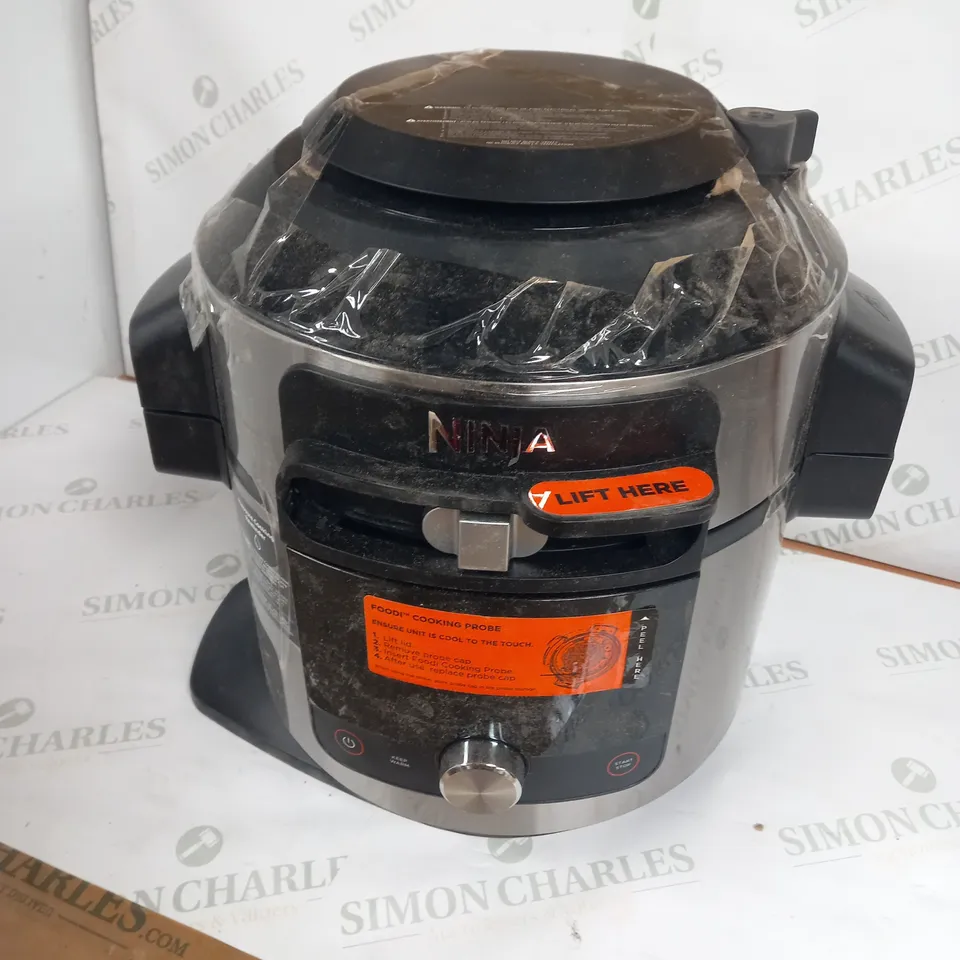 NINJA FOODIE MAX PRO - 15 IN 1 SMARTLID MULTI-COOKER
