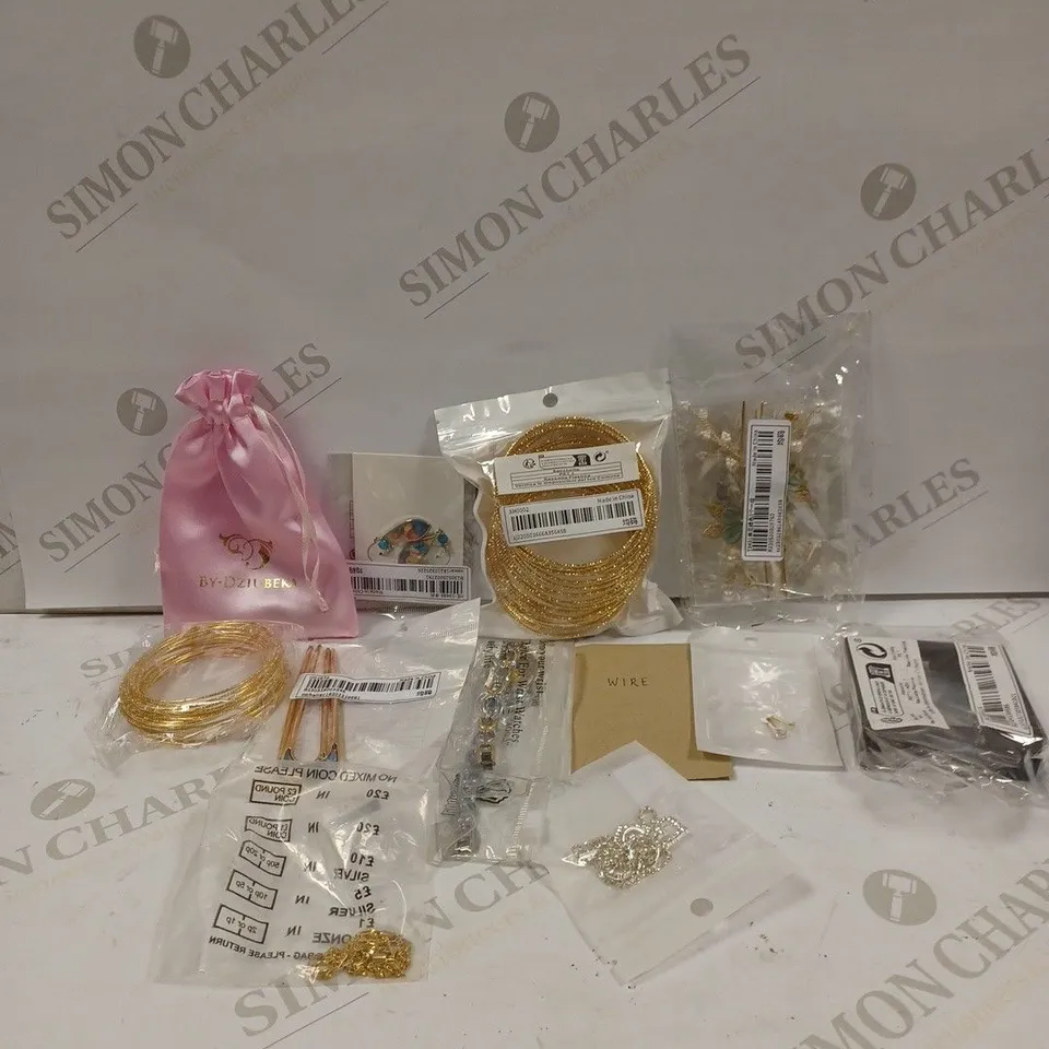 BOX TO CONTAIN APPROX. 10 X ASSORTED ITEMS OF JEWELLERY. INCLUDES BRACELETS, EARRINGS, WATCH ETC. BRANDS VARY