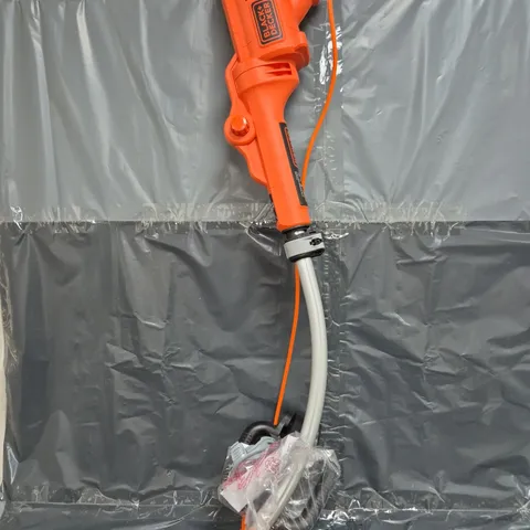 BOXED BLACK + DECKER 33CM STRIMMER 700W - COLLECTION ONLY