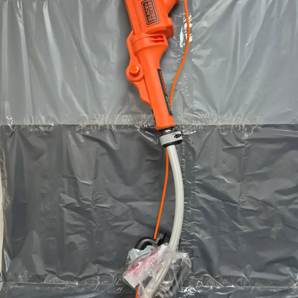 BOXED BLACK + DECKER 33CM STRIMMER 700W - COLLECTION ONLY