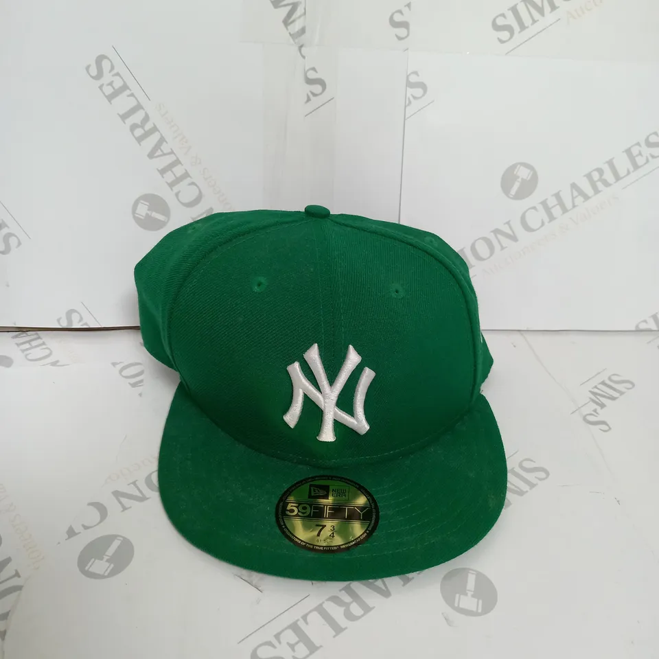 MLB BASIC SNAPBACK CAP