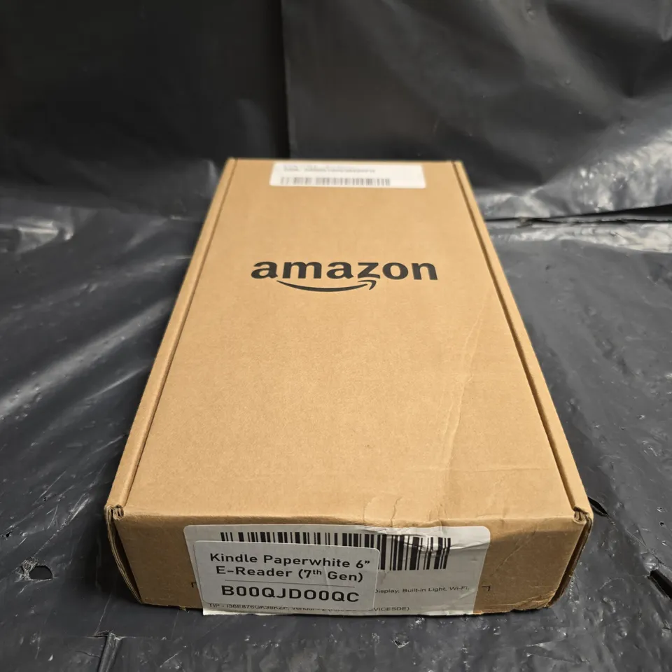 AMAZON KINDLE PAPERWHITE 6\" E-READER (7TH GEN) – BOXED