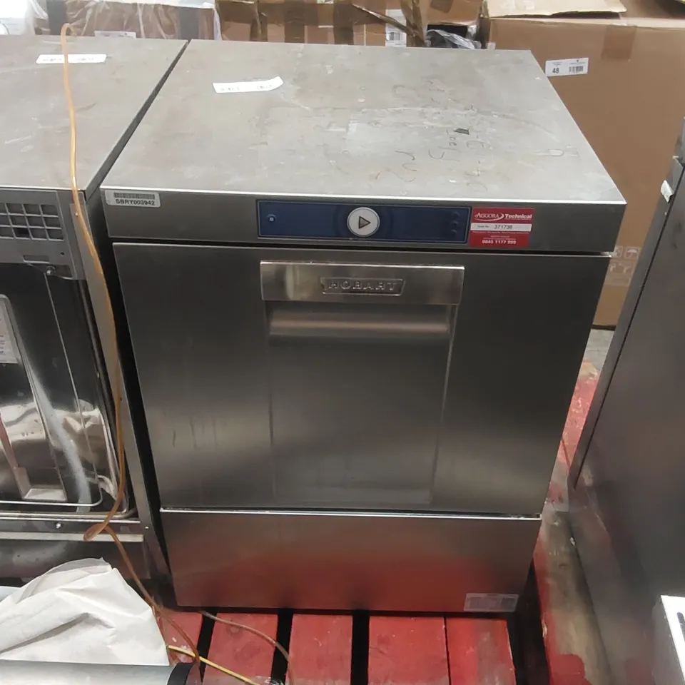 HOBART FXS-10A COMMERCIAL DISHWASHER
