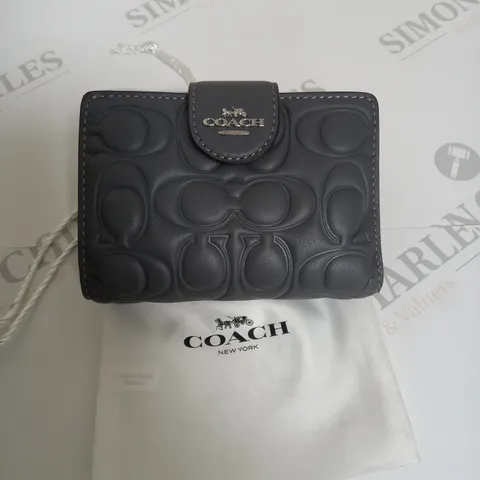 COACH LEATHER PURSE 