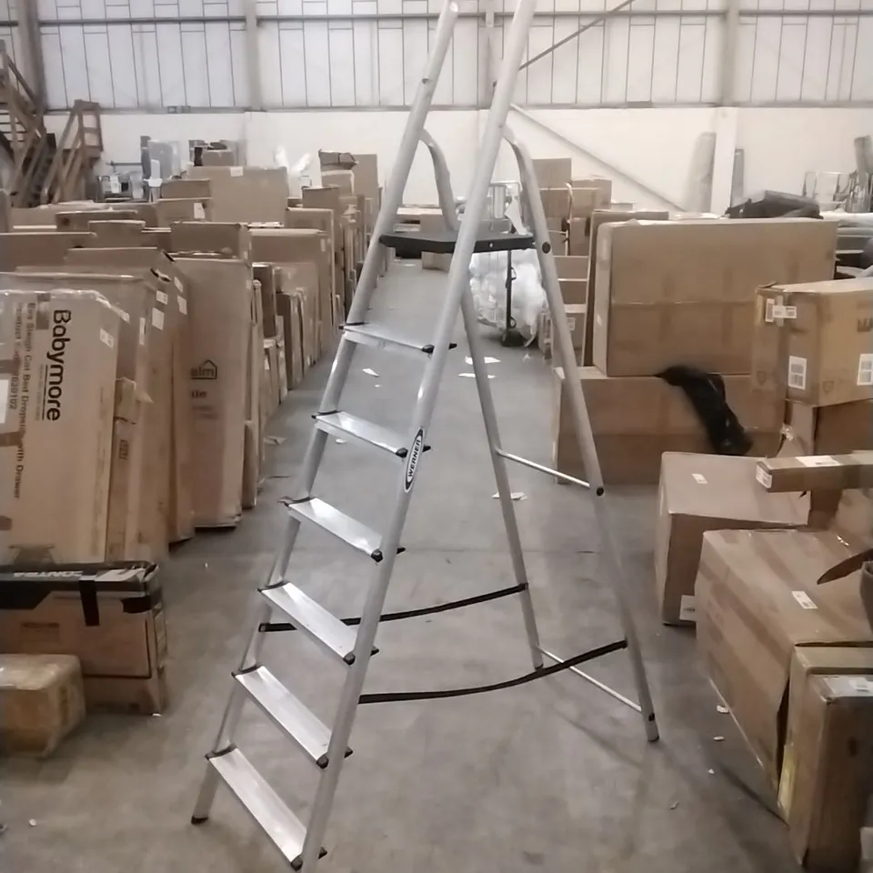 WERNER ALUMINIUM PLATFORM STEP LADDER