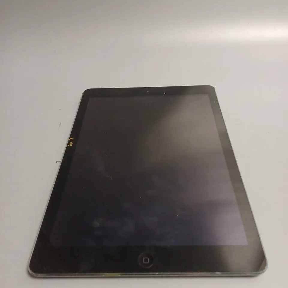 APPLE IPAD AIR 