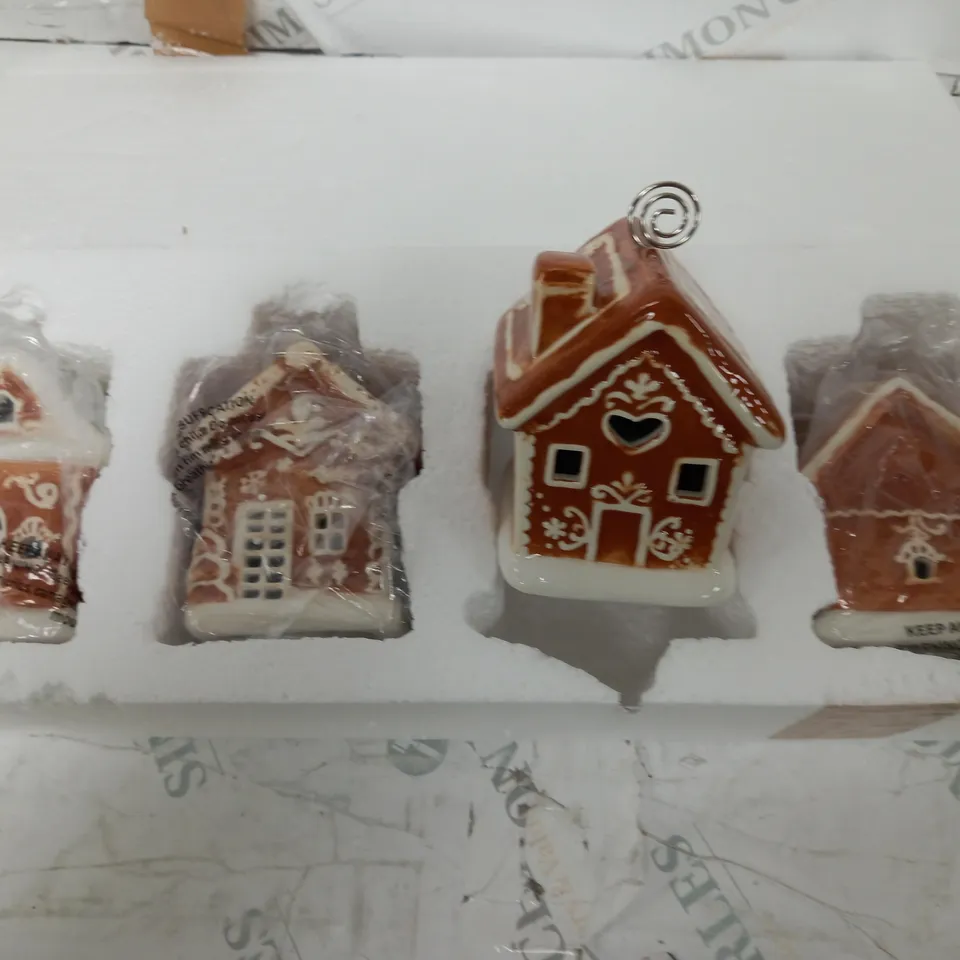 SET OF 4 PRELIT GINGER BREAD HOUSES