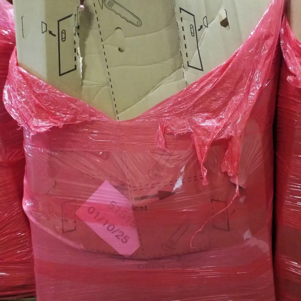 PALLET CONTAINING ASSORTED PRODUCTS INCLUDING DOOR MAT, RETRACTABLE SAFETY GATE, POP UP TENT & SLIM ADJUSTABLE HELPER TOWER