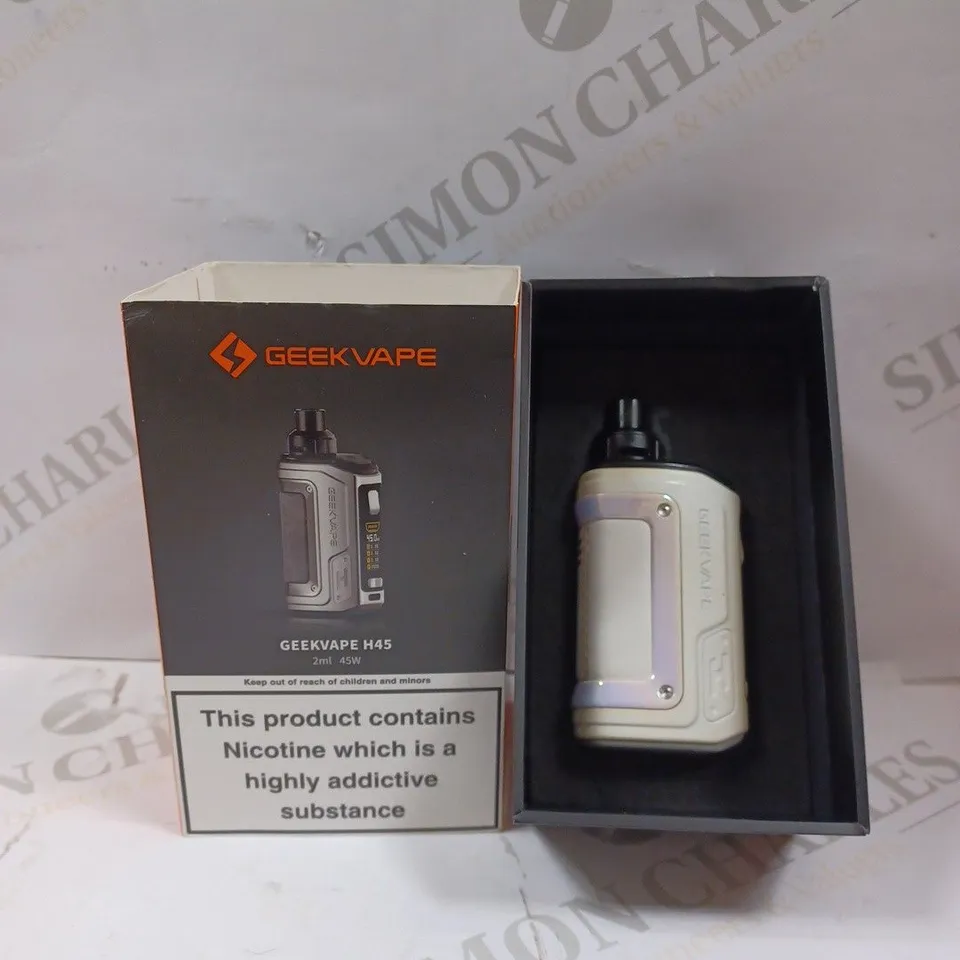 BOXED GEEK VAPE H45 IN WHITE