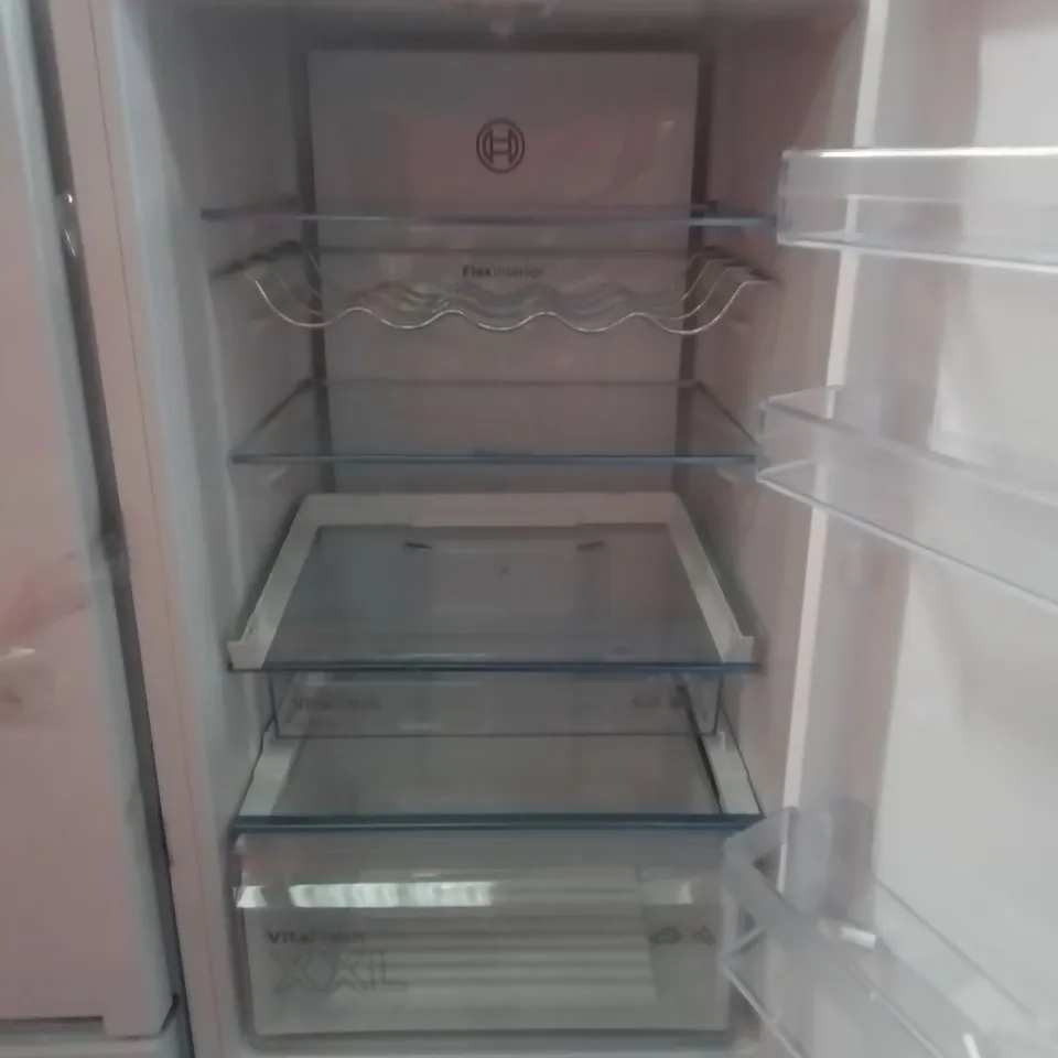 BOSCH KGN362WDEF FREESTANDING FRIDGE FREEZER IN WHITE - UNPROCESSED RAW RETURN