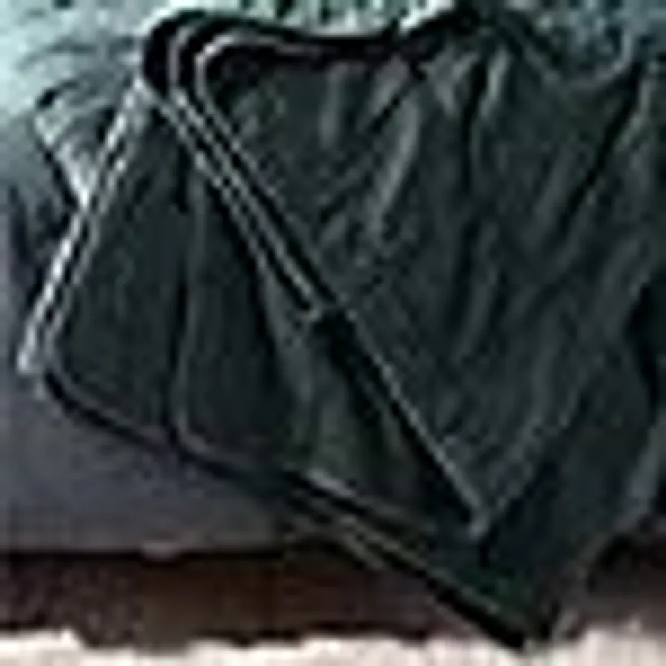 SECRET LINEN STORE QUILTED THROW DARKEST SORUCW SINGLE