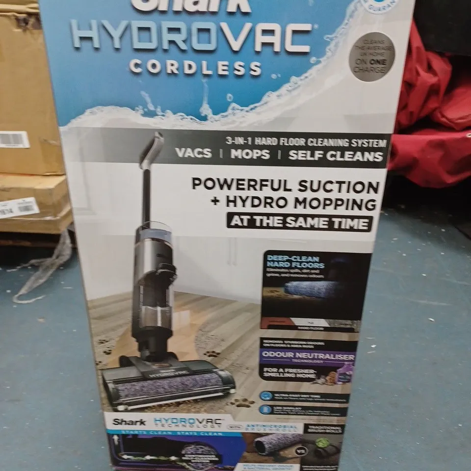 BOXED SHARK HYDROVAC HARD FLOOR WET & DRY CORDLESS CLEANER WD210UK 