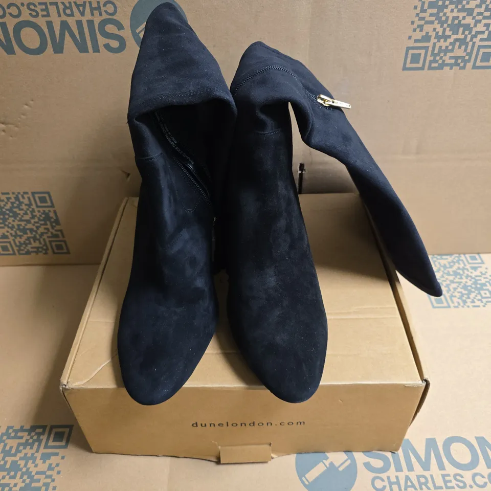 BOXED PAIR OF DUNE WF SIMP STRETCH KNEE BOOTS IN BLACK SUEDE MIX - SIZE 8